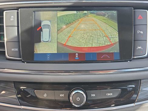 Used 2019 Buick Enclave Premium w/ Experience Buick Package image 23