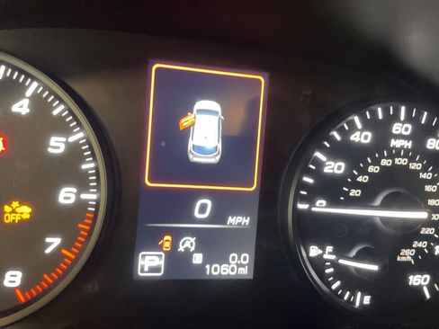 Used 2025 Subaru Impreza 2.0i image 7