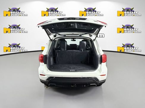 Used 2018 Nissan Pathfinder SL AWD/4WD image 26