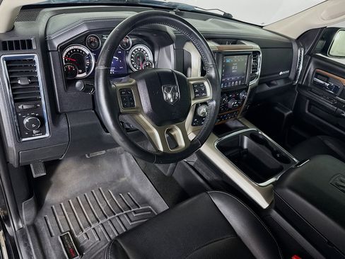 Used 2016 RAM 1500 Laramie w/ Convenience Group image 8