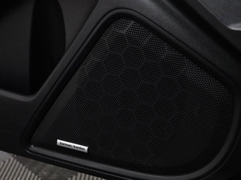 Used 2020 Subaru Legacy Limited w/ Popular Package #3 image 8