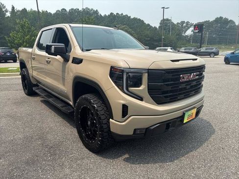 Used 2023 GMC Sierra 1500 Elevation w/ Elevation Premium Package AWD/4WD image 3