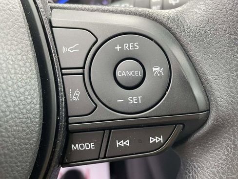 Used 2020 Toyota RAV4 XLE w/ Convenience Package image 25