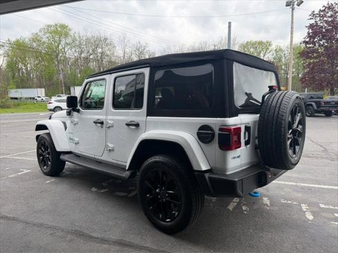 Certified 2024 Jeep Wrangler Unlimited Sahara AWD/4WD image 6