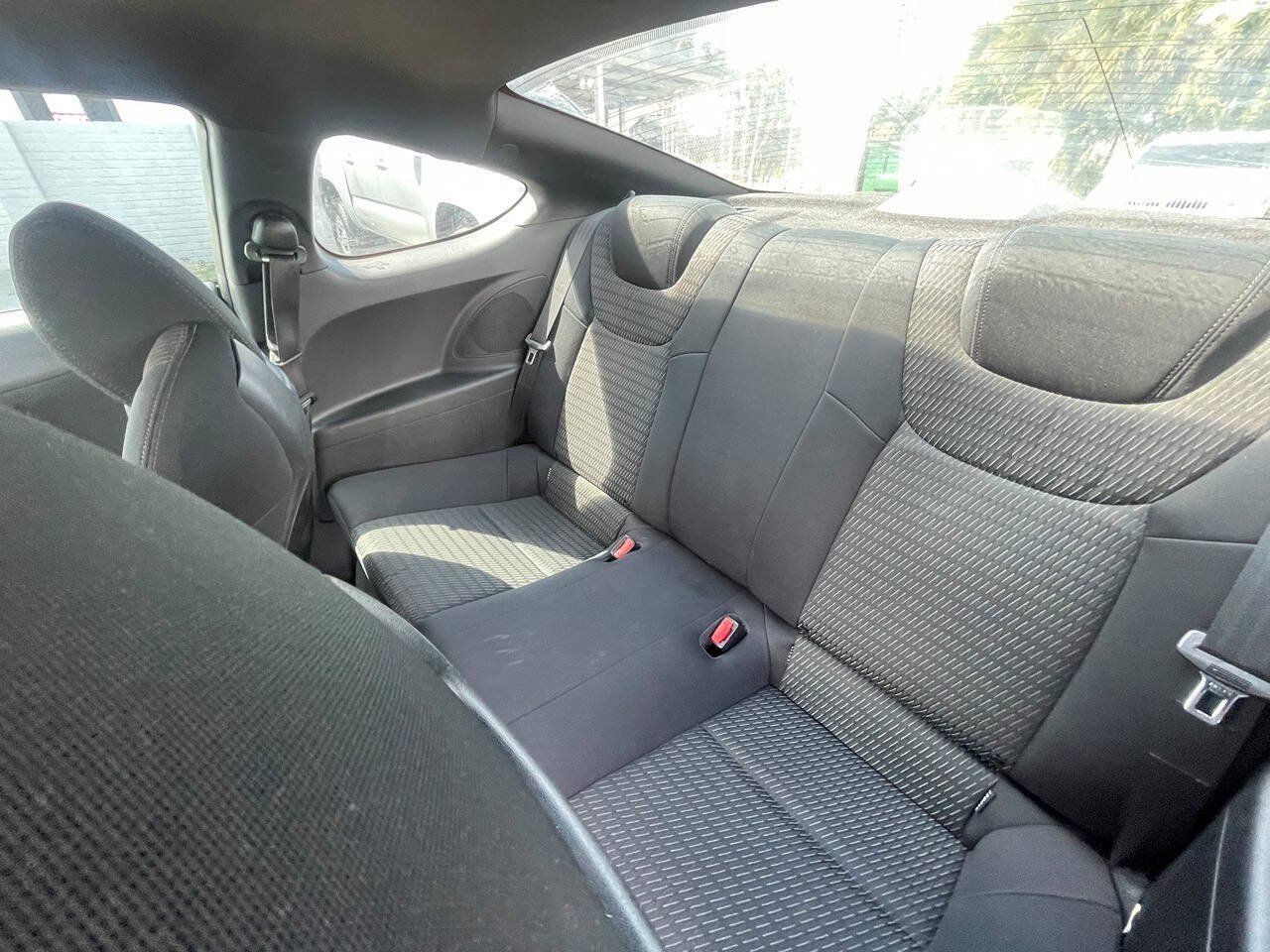 Used 2014 Hyundai Genesis 2.0T RWD image 13