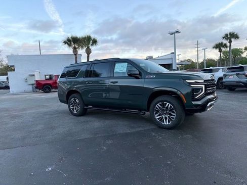 New 2026 Chevrolet Suburban Z71 w/ Comfort Package image 18