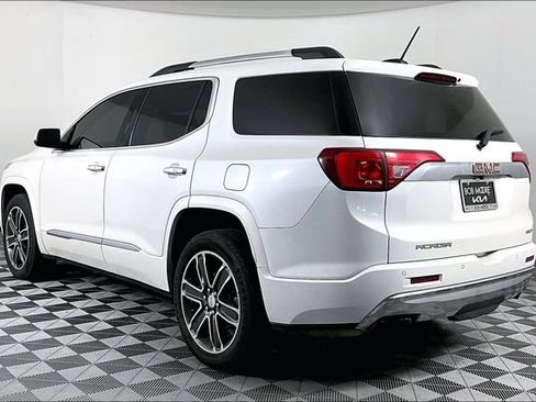 Used 2019 GMC Acadia Denali w/ Technology Package AWD/4WD image 2