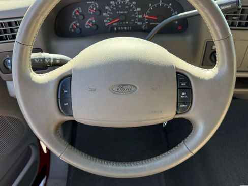 Used 2001 Ford F250 Lariat image 21