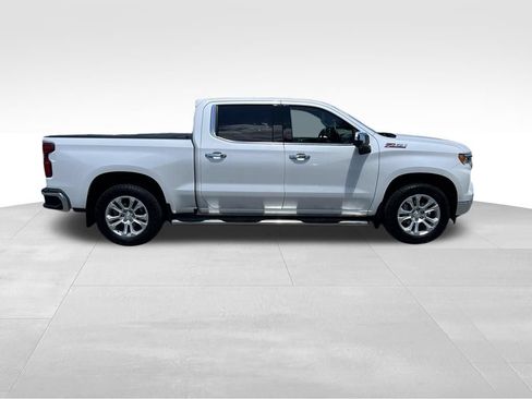 Used 2022 Chevrolet Silverado 1500 LTZ w/ LTZ Premium Package AWD/4WD image 13