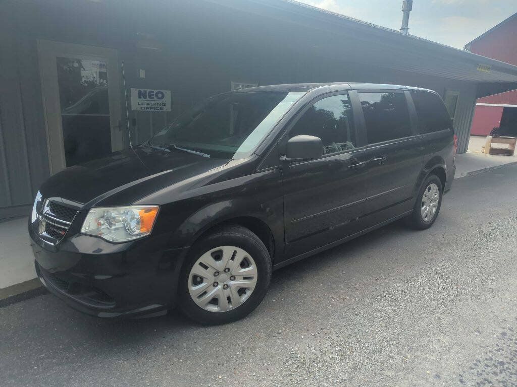 Used 2016 Dodge Grand Caravan SE w/ Quick Order Package 29E SE FWD image 1