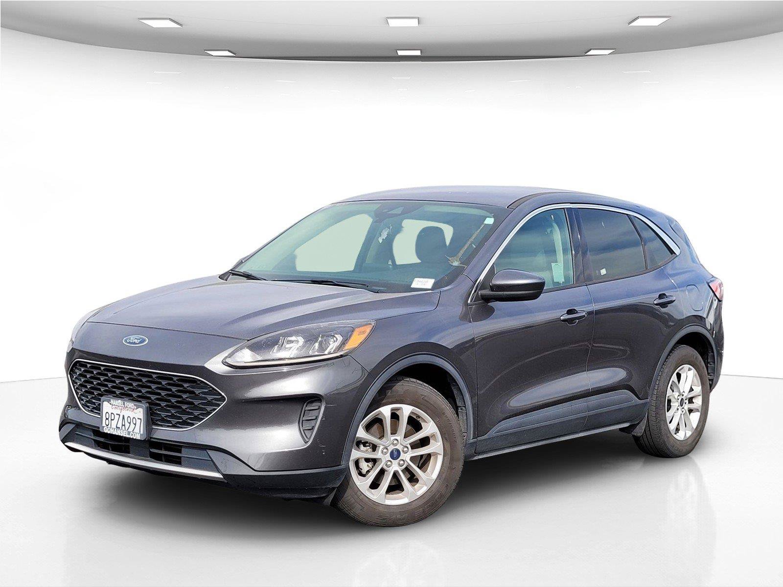 Used 2020 Ford Escape SE FWD image 2