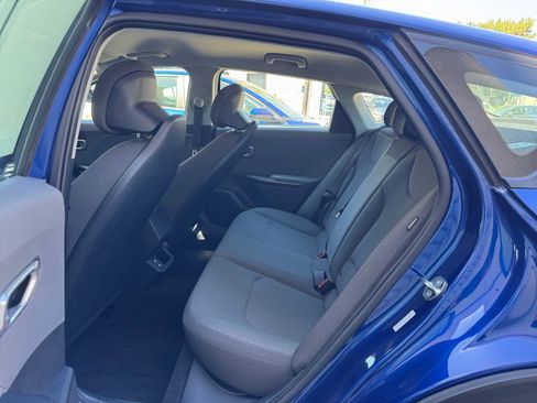 Used 2025 Kia K4 LXS image 25