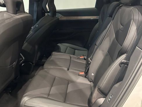 Used 2025 Volvo EX90 Ultra AWD/4WD image 28
