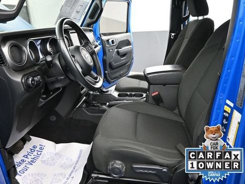 Used 2022 Jeep Wrangler Unlimited Sport w/ Sun And Sound Package AWD/4WD image 12