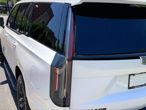 Used 2024 Cadillac Escalade Sport Platinum AWD/4WD image 28