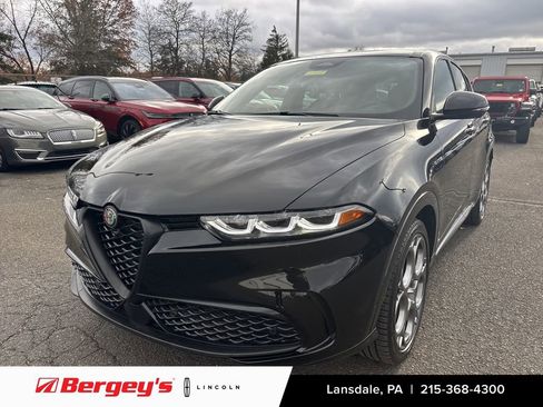 Used 2024 Alfa Romeo Tonale Veloce image 1