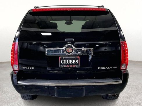 Used 2013 Cadillac Escalade Luxury image 6