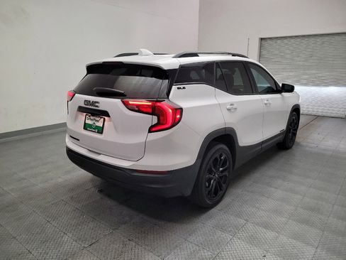 Used 2020 GMC Terrain SLE w/ Driver Convenience Package FWD image 9