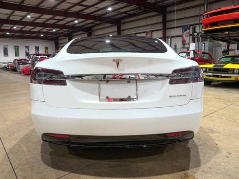 Used 2019 Tesla Model S 100D AWD/4WD image 7