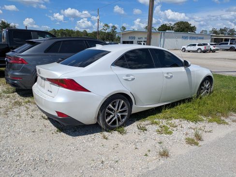 Used 2018 Lexus IS 300 w/ Accessory Package 2 RWD image 4