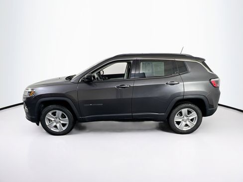 Used 2022 Jeep Compass Latitude image 8
