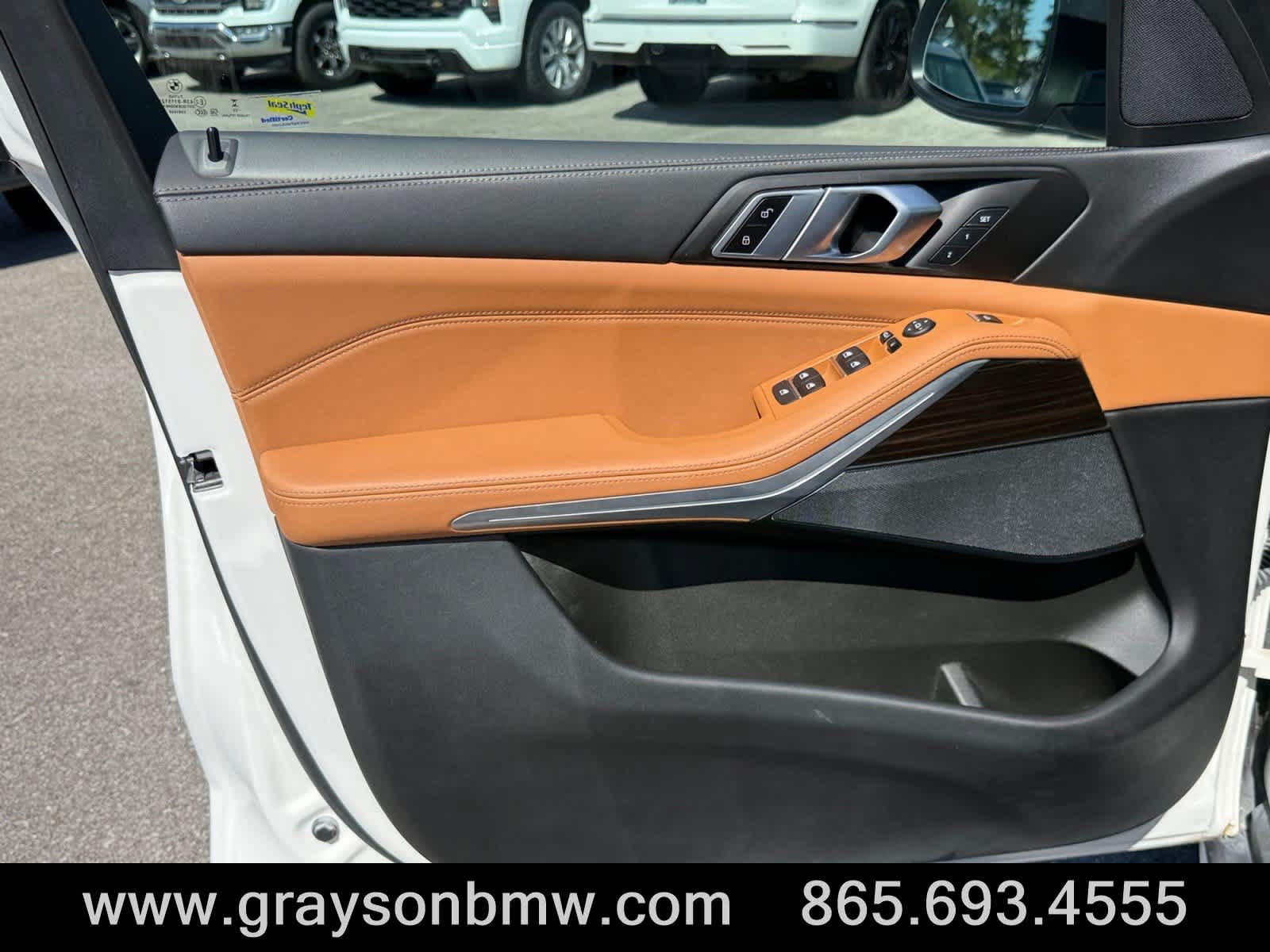 Used 2024 BMW X5 xDrive40i AWD/4WD image 14