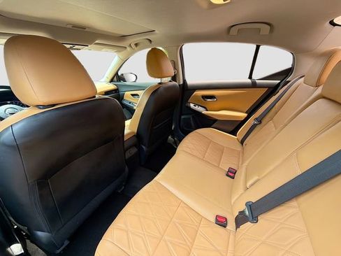 Used 2022 Nissan Sentra SV w/ SV Premium Package FWD image 23