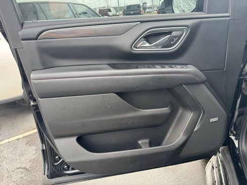 Used 2021 Chevrolet Tahoe RST w/ Luxury Package image 29