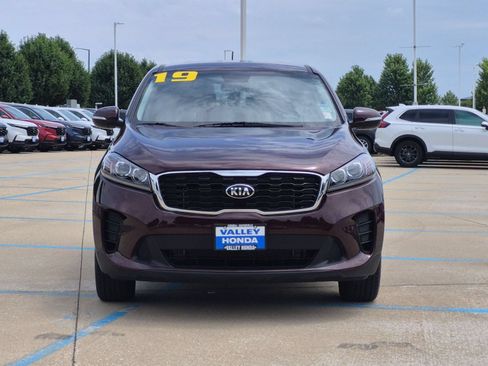 Used 2019 Kia Sorento FWD image 3