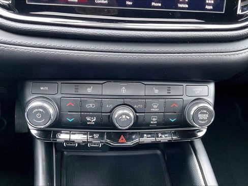 Used 2021 Dodge Durango GT image 33