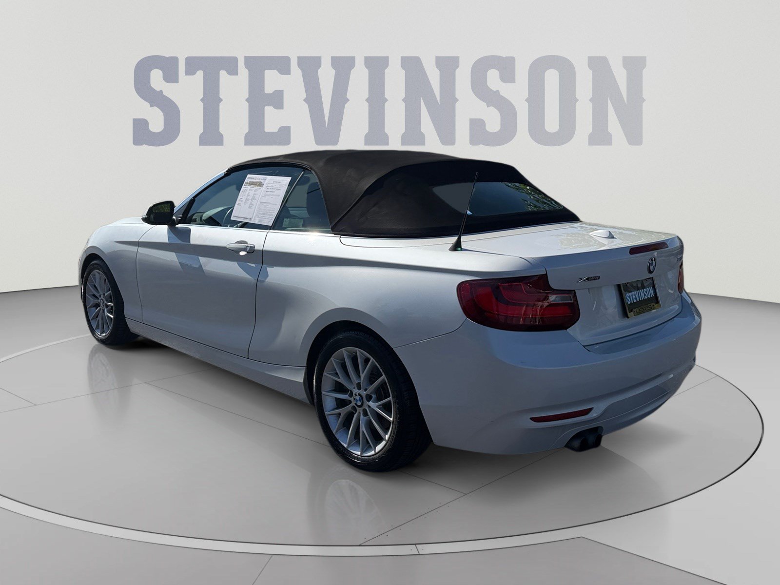 Used 2015 BMW 228i xDrive Convertible AWD/4WD image 3