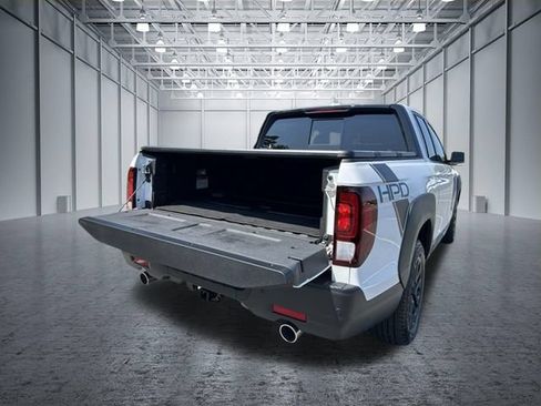Used 2023 Honda Ridgeline Black Edition image 15