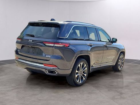 Used 2023 Jeep Grand Cherokee Overland w/ Luxury Tech Group IV AWD/4WD image 7