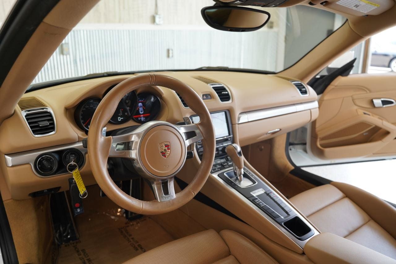 Used 2014 Porsche Cayman RWD image 10