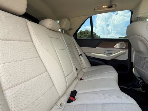 Used 2021 Mercedes-Benz GLE 350 image 17