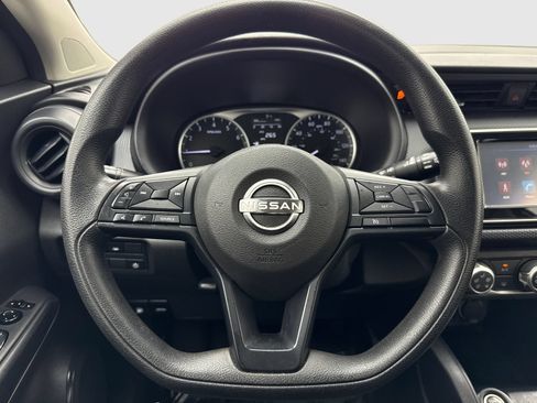 Used 2023 Nissan Kicks S FWD image 19