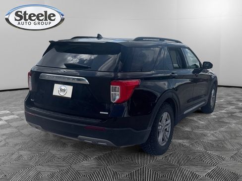 Used 2020 Ford Explorer XLT w/ Equipment Group 202A RWD image 5