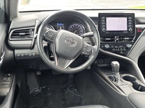 Used 2024 Toyota Camry SE FWD image 11