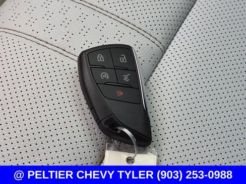 Used 2025 Chevrolet Traverse High Country FWD image 50
