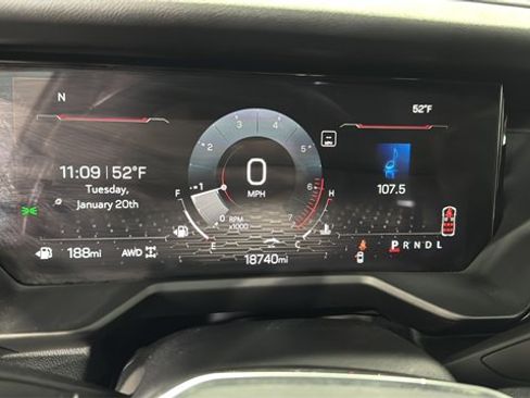 Used 2025 GMC Acadia Elevation image 25