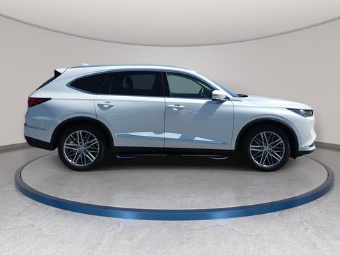 Certified 2023 Acura MDX SH-AWD w/ Advance Package image 4