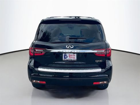 Used 2021 INFINITI QX80 Sensory w/ All-Season Package image 6