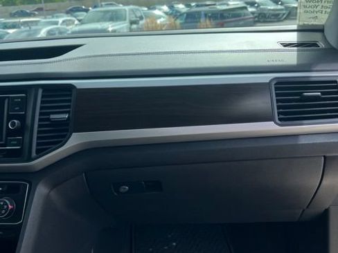 Used 2022 Volkswagen Atlas SE AWD/4WD image 23