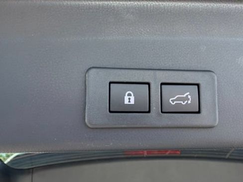 Used 2026 Subaru Ascent Limited AWD/4WD image 13