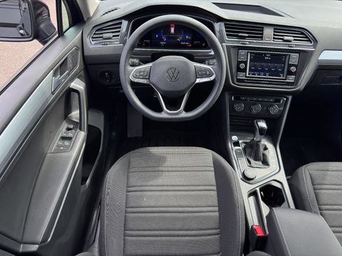 Used 2022 Volkswagen Tiguan S image 24