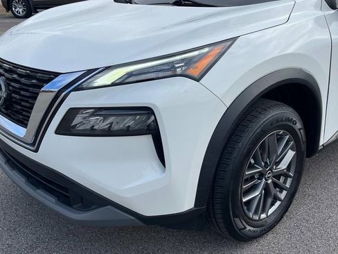 Used 2023 Nissan Rogue S image 12