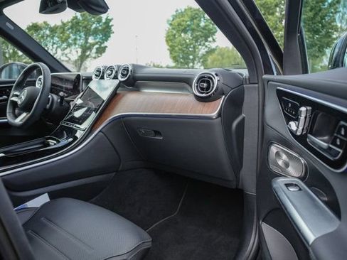 Certified 2025 Mercedes-Benz GLC 300 4MATIC image 24