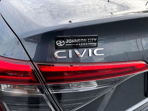 Used 2024 Honda Civic EX image 8