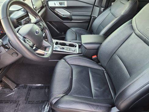 Used 2023 Ford Explorer ST w/ Equipment Group 401A image 11