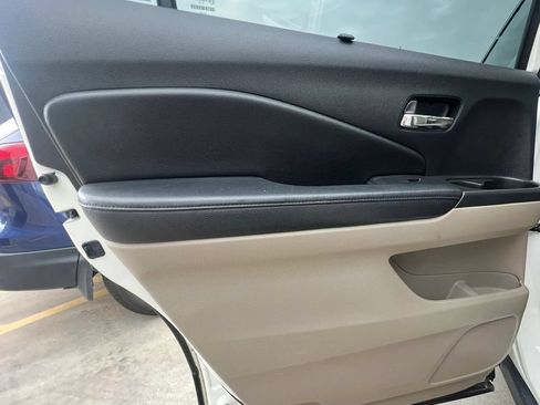 Used 2017 Honda Pilot Elite image 31